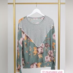 Andree by Unit size small long sleeve top